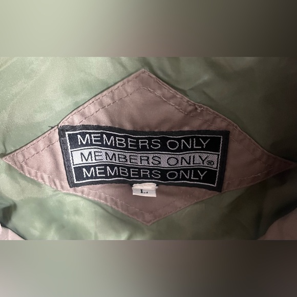 Vintage 80s 90s Men's Members Only Tan Jacket Windbreaker Size L Large - Picture 2 of 6